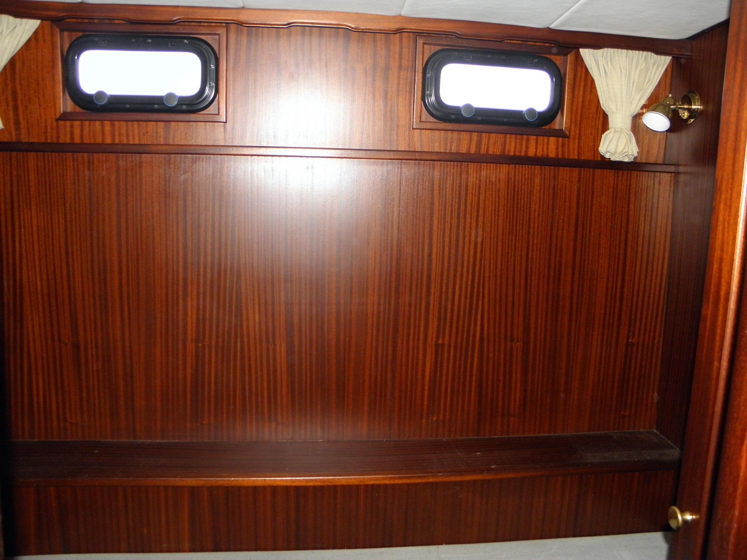 Aft cabin, Accommodation